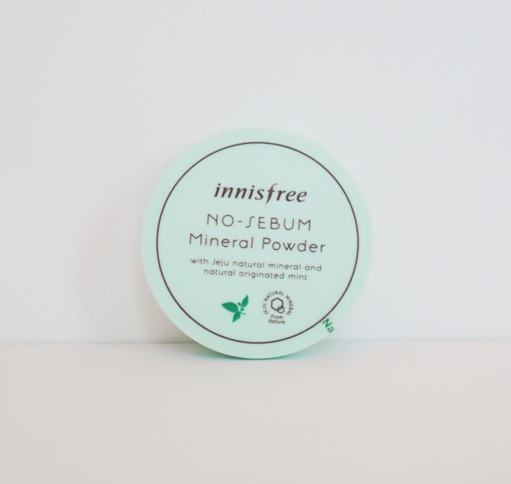 Beauteque BB Box October 2017 Item 2 Innisfree powder