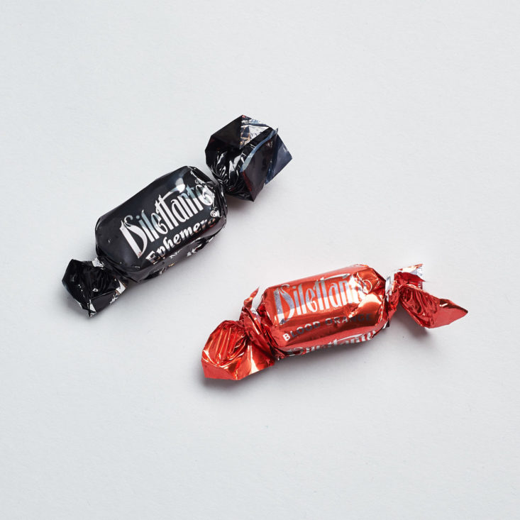 See the chocolate bars and specialty chocolates I got in the latest Chococurb box!