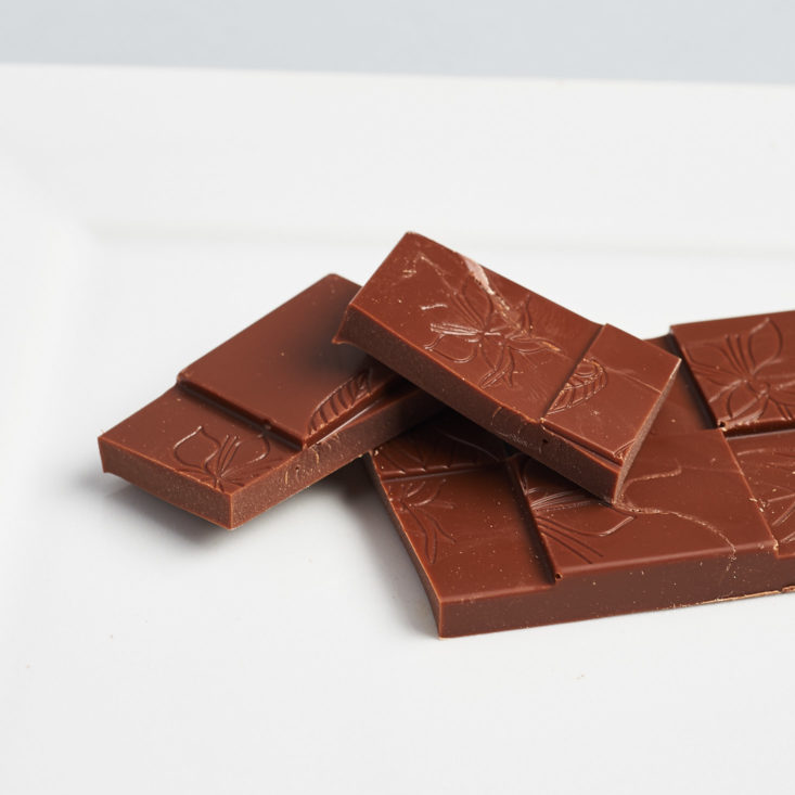 See the chocolate bars and specialty chocolates I got in the latest Chococurb box!