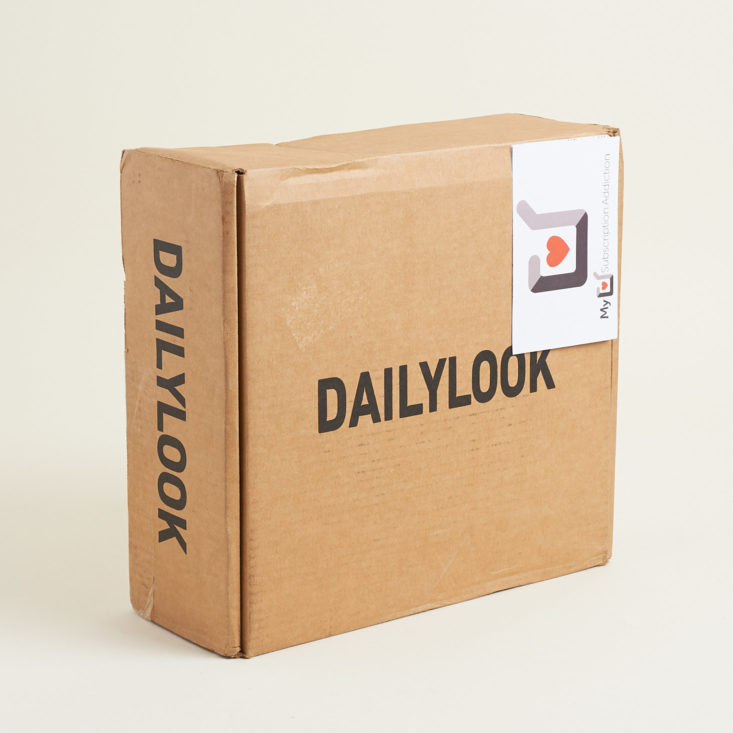 Dailylook October 2017 Women's Clothing Subscription Box