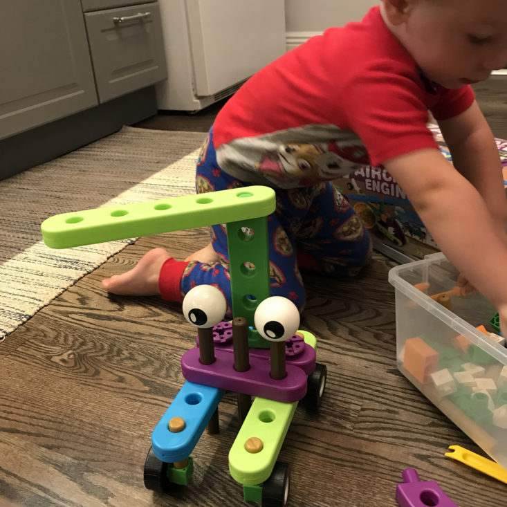 Amazon Kids STEM Toy October 2017 Review - Crane