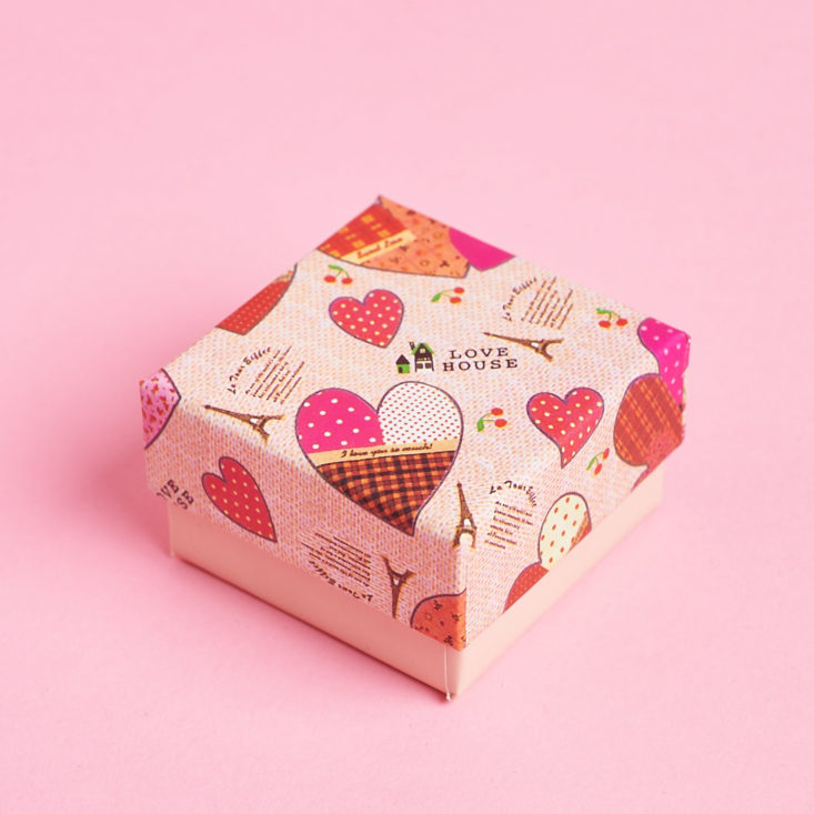 earrings box with cute patterns