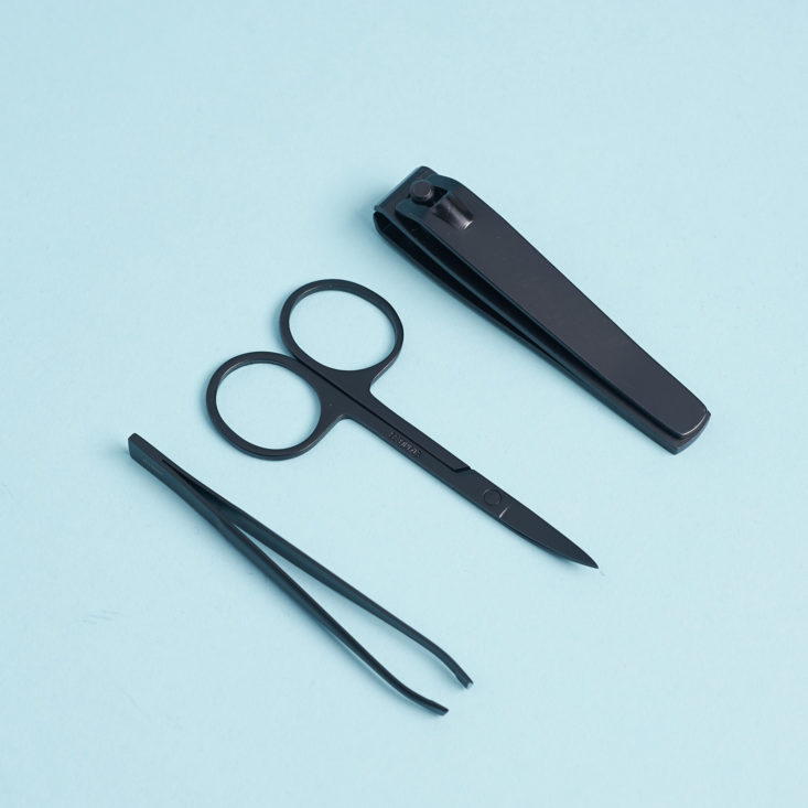 black grooming set