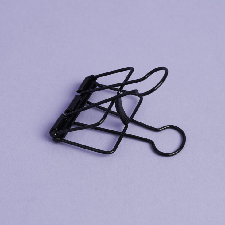 large black skeleton clip in another position