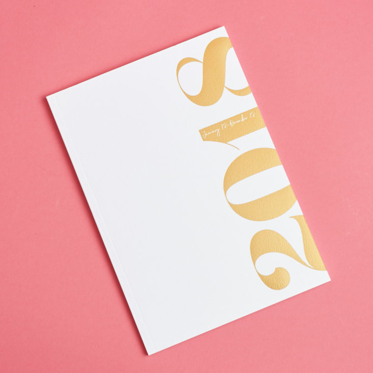 2018 planner in white and gold