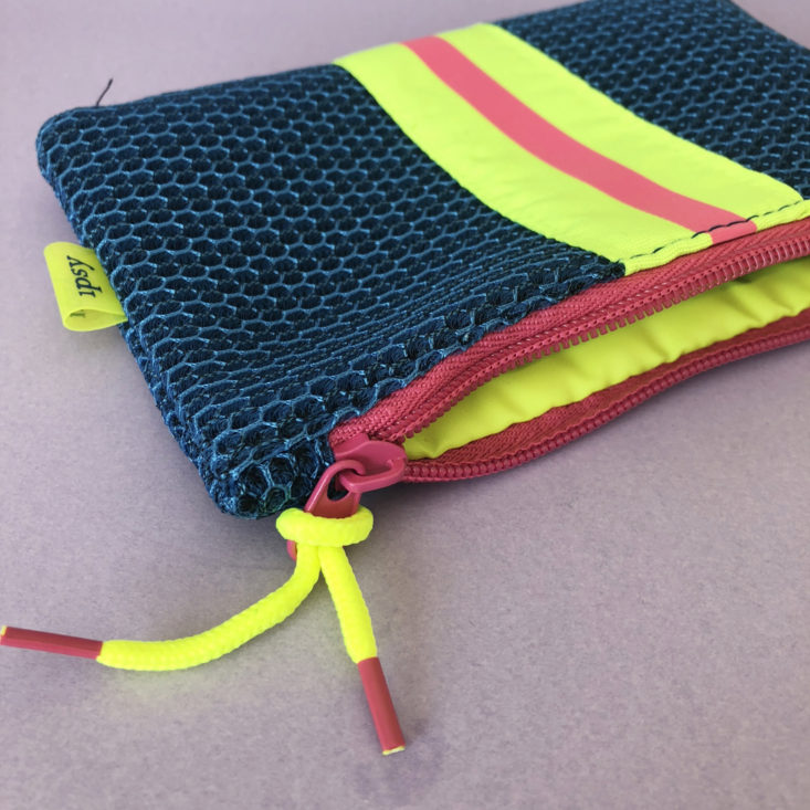 Ipsy January 2018 - Bag and closeup of the zipper