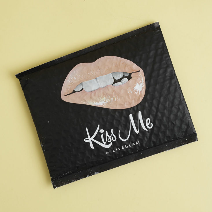 Live Glam KissMe envelope