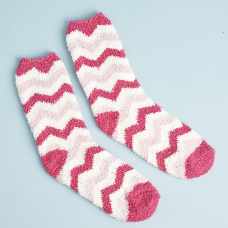 other side of Pink fuzzy chevron socks