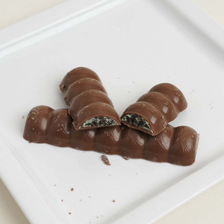 oreo mint chocolate candy bar on plate