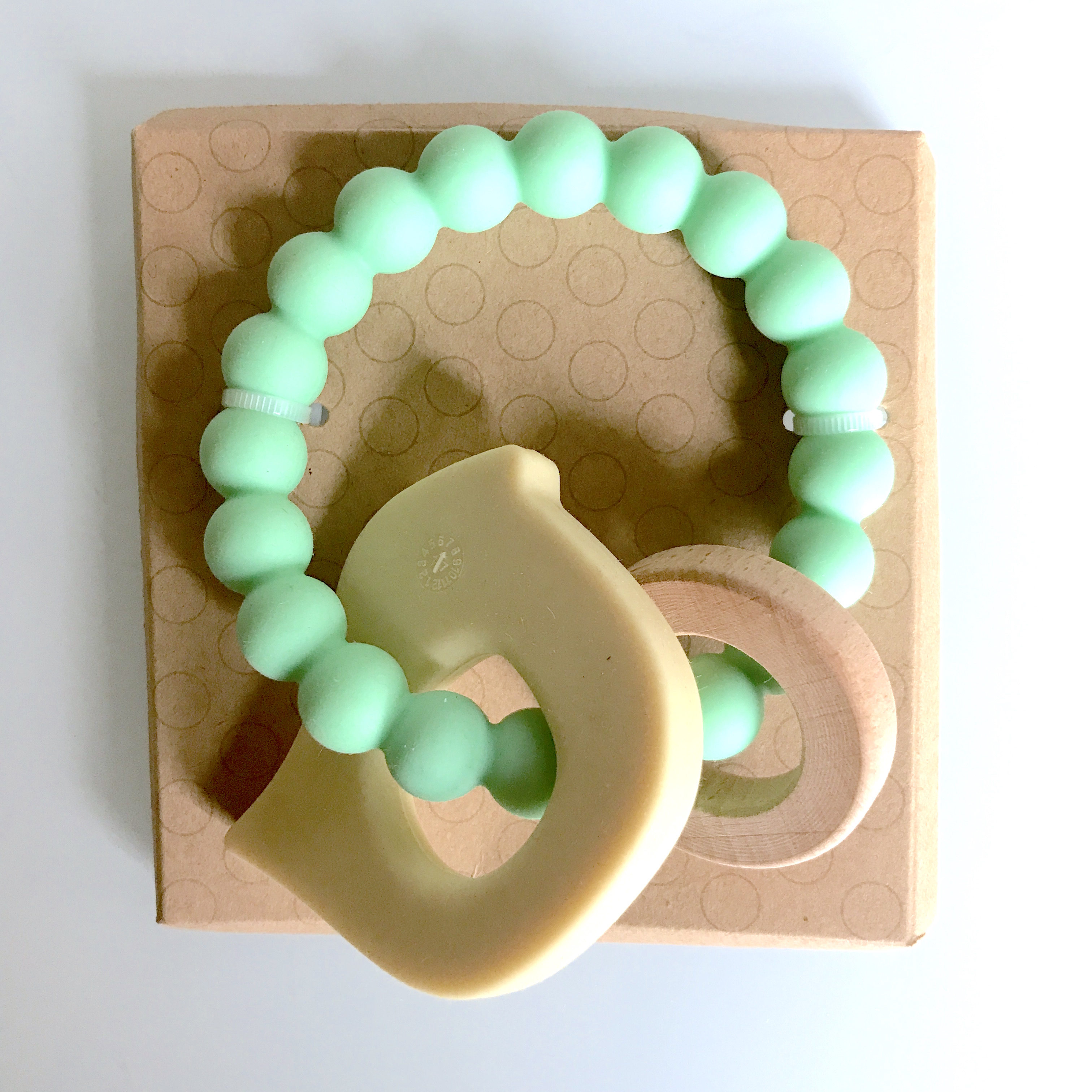Healthiest Baby 21 Bundles February 2018 - silicone teether
