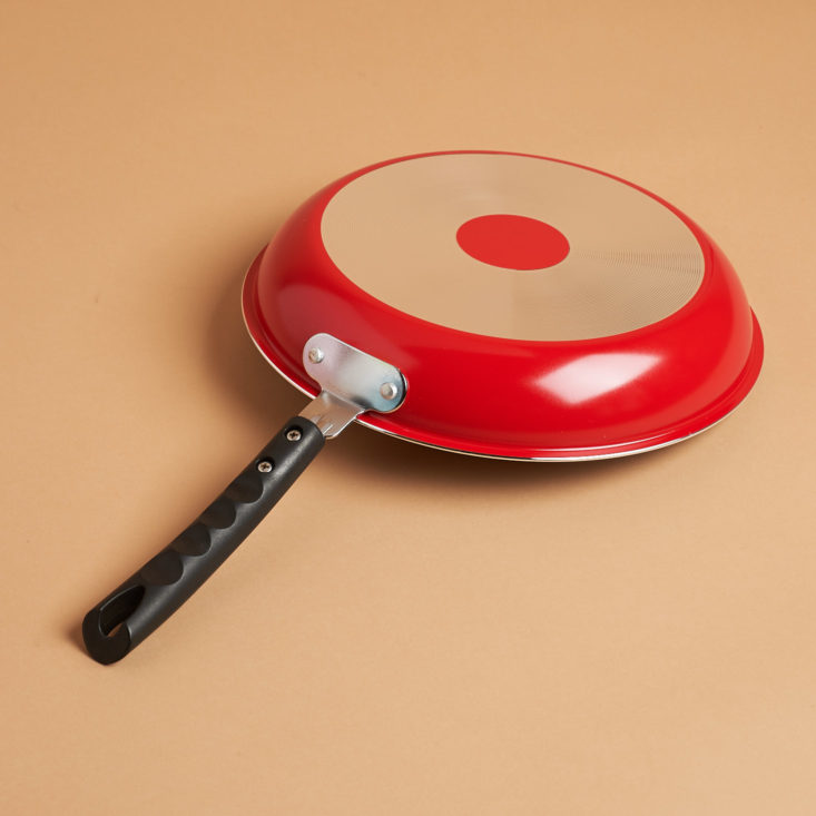 red pan
