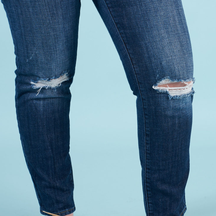 thred up march 2018 distressed knees jeans