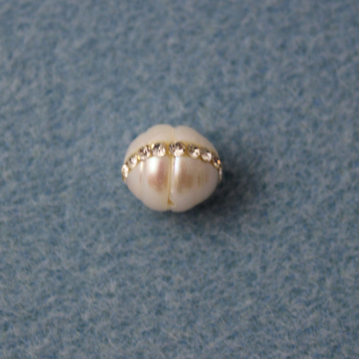 8 x 10 mm Freshwater Potato Pearl with Crystals (1 pc)