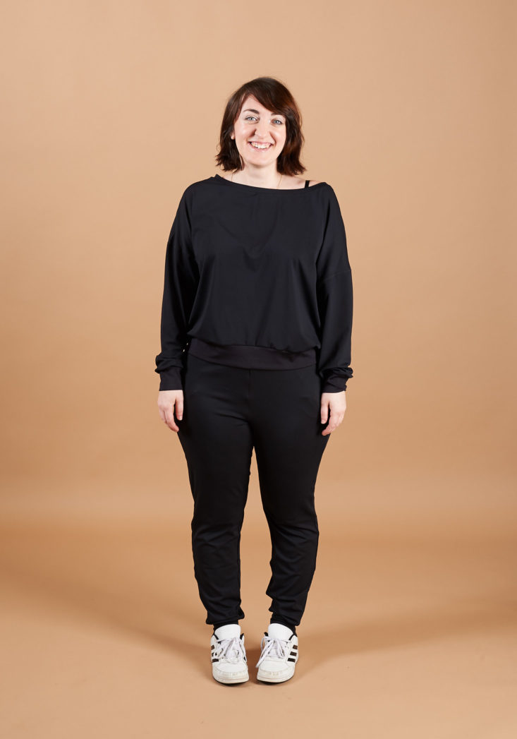 black sweatshirt and pants