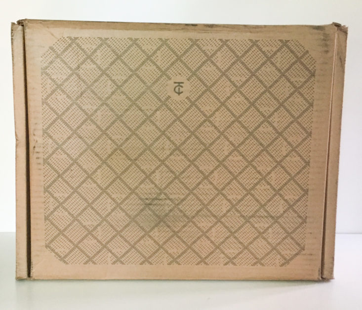 closed trunk club box