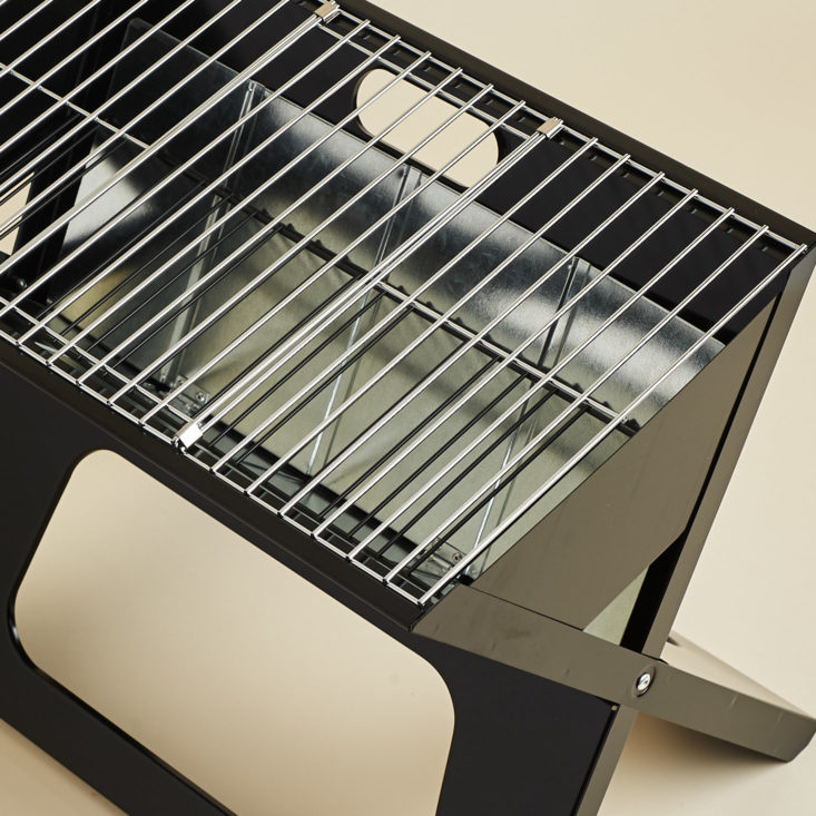Breo Box Fall September 2018 - Electro-plated Iron BBQ Grill Opened with Accessories Top