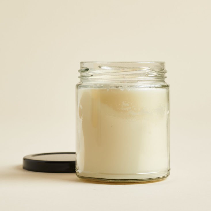 Vellabox Vivere September 2018 - Amber & Teak Premium Coconut Wax Candle Open Back