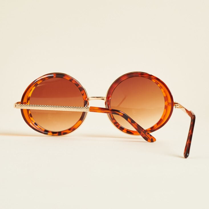 bombay and cedar free gift sunglasses detail