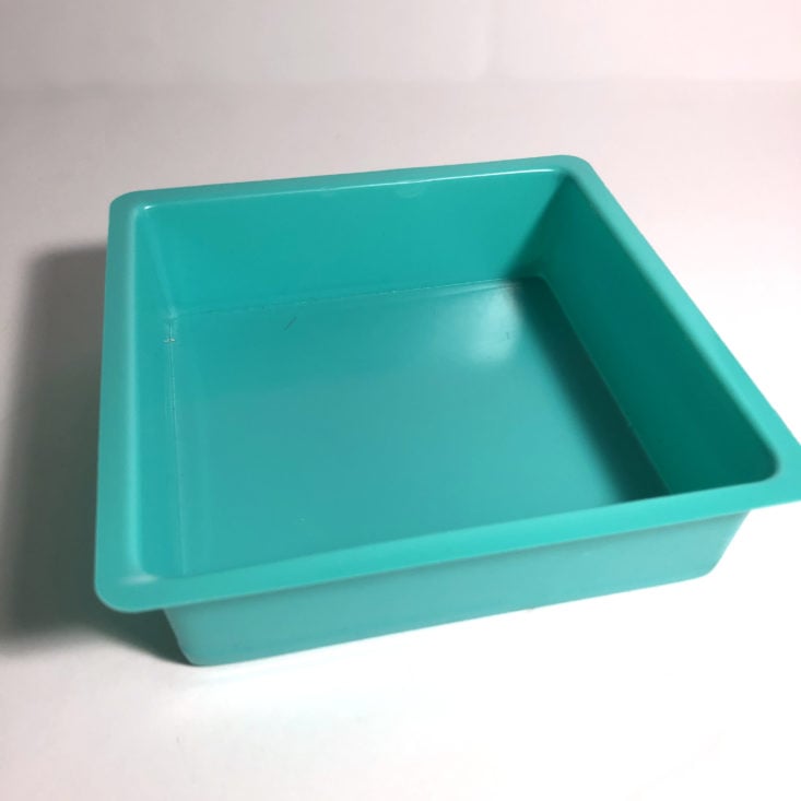 Cricket Crate October 2018 - water bowl