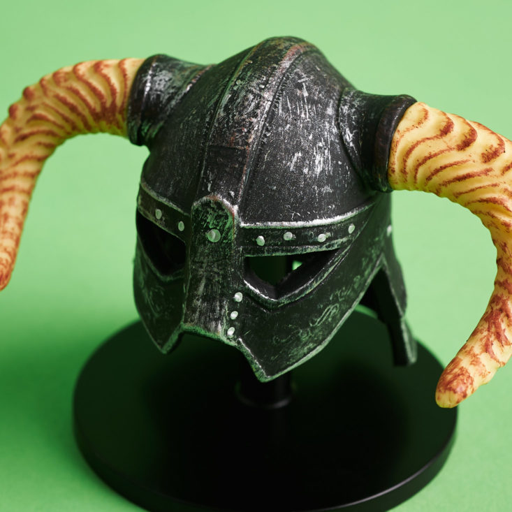 Loot Gaming Medieval August 2018 - Skyrim Dovakhiin Helmet Replica Side