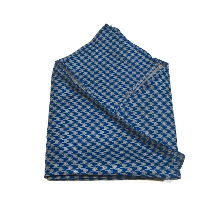 Sprezzabox October 2018 - SPREZZA Pocket Square Folded Front