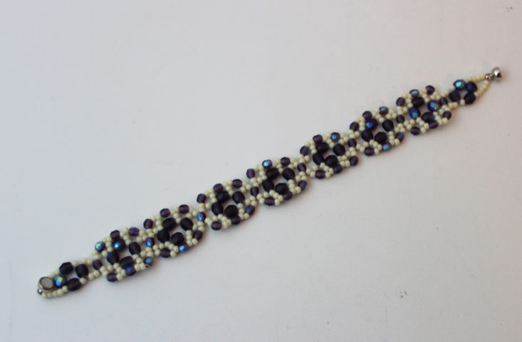 Dollar Bead Bag November 2018 - Bracelet Purple Beads Top