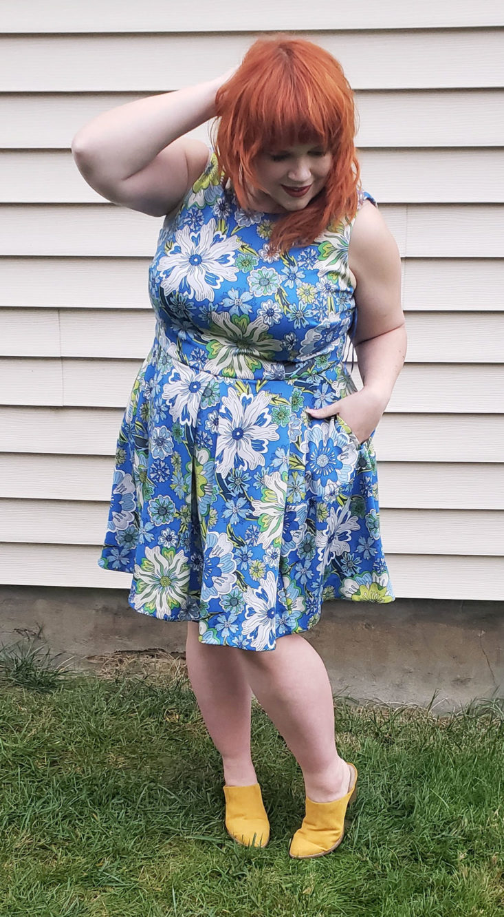 Gwynnie Bee Box October 2018 - Sleeveless Fit & Flare Blue Floral Print Dress By Taylor Dresses 0022