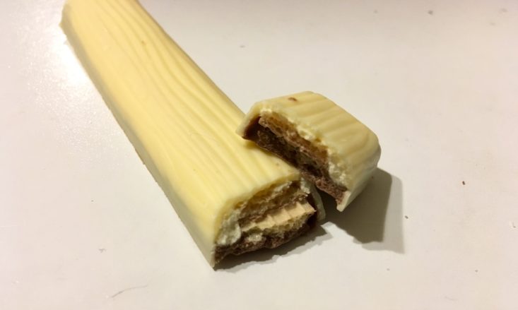 Japan Candy Box November 2018 - Gudetama White Chocolate Bar Cut
