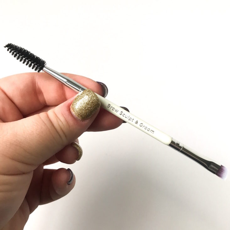 Pur Deluxe November 2018 - Brow Sculpt & Groom Brush unpacked Front