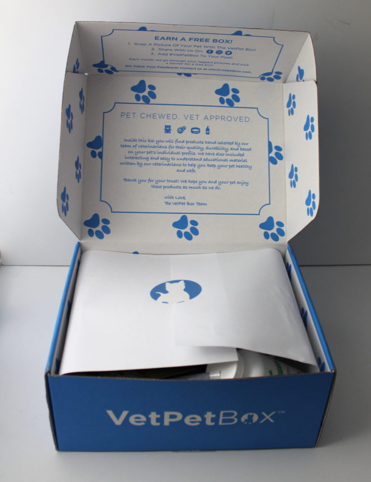 Vet Pet Box Dog December 2018 Review - Box Open With Card Top