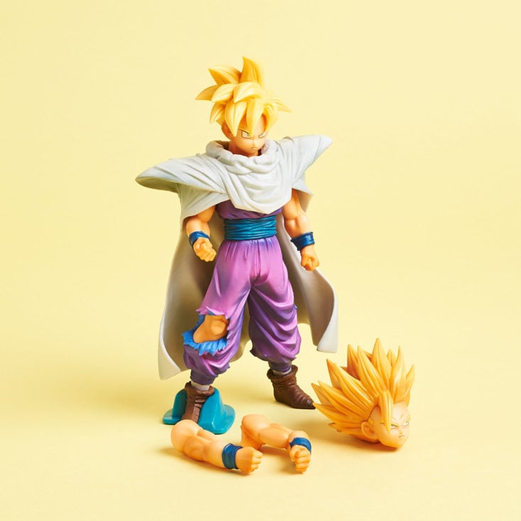 Lootaku October 2018 action figure with parts