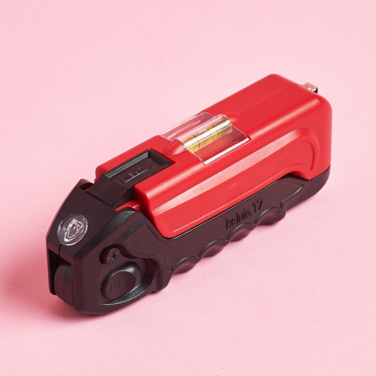 Bombay and Cedar For Him Winter red multitool
