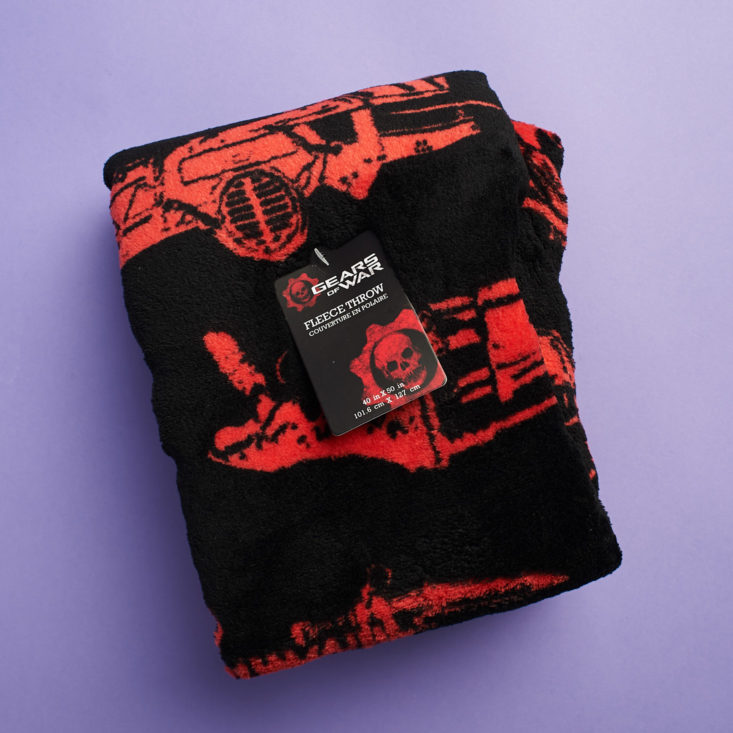 Loot Gaming Off World December 2018 - Gear Of War Blanket 17