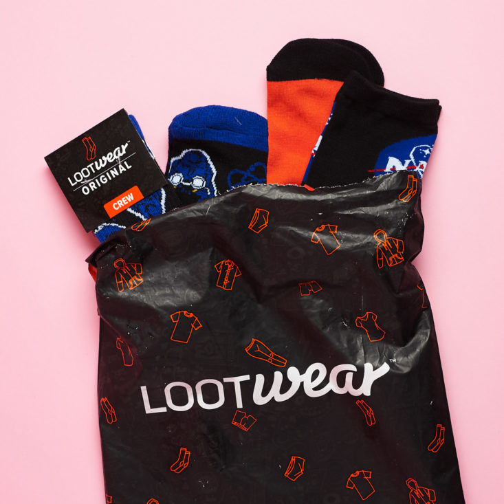 Loot Wear Socks package