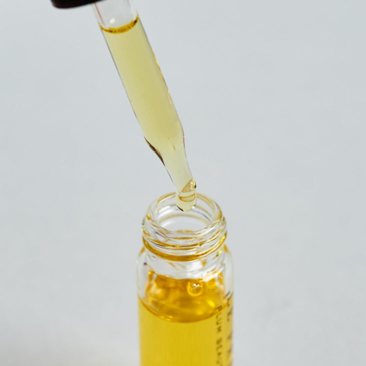 Petit Vour January 2019 plum oil detail