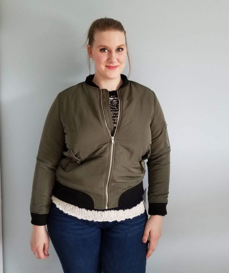 Daily Look Elite February 2019 bomber jacket zipped