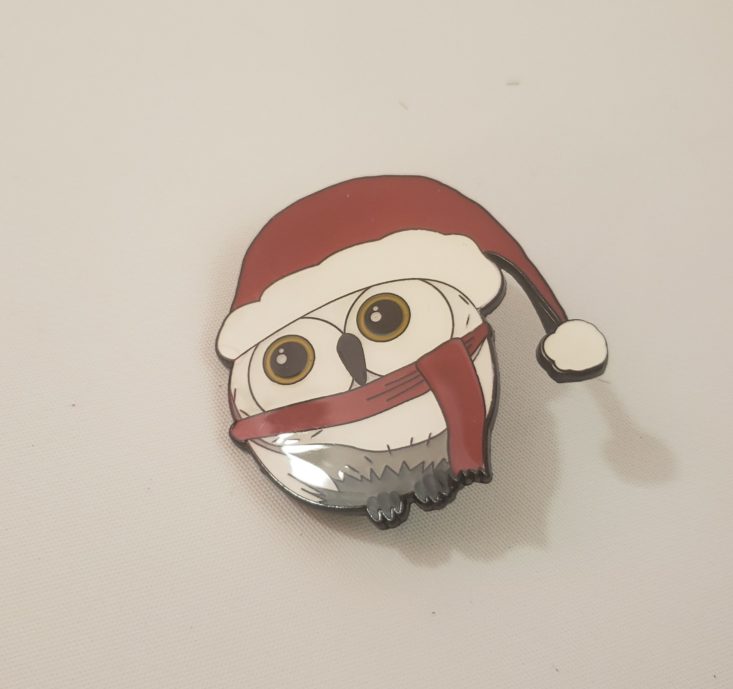 Geek Gear World of Wizardry Review January 2019 – Festive Owl Pin 2