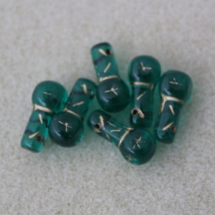 Bead Crate March 2019 - 8 x 15 mm Emerald Gold Inlay Vintage Style Drops Front