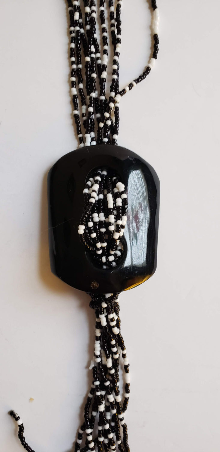 Crazy Hot Clothes Vintage Accessory January 2019 - Black And White Pony Bead Plastic Buckle Necklace 3