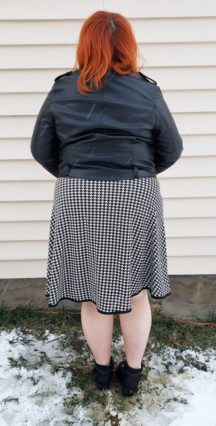 Dia and Co January 2019 - Sweeney Knee Length Circle Skirt Down Back