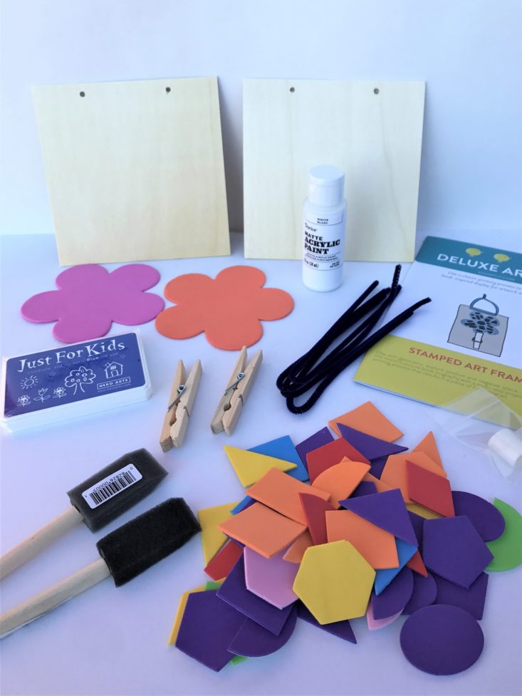 KidArtLit Deluxe Subscription Box Review March 2019 - Deluxe process art kit Unpackaged Top