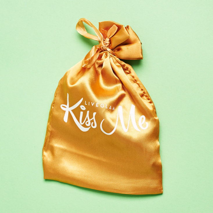 Liveglam Kiss Me First Set Trade gold pouch