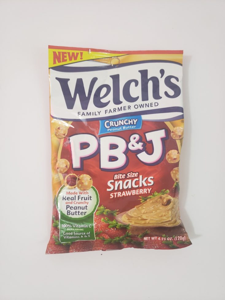 Monthly Box Of Food And Snack Review March 2019 - Welchs PB And J Strawberry Snacks Front