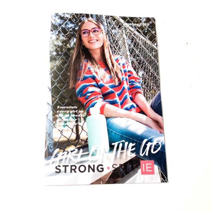 Strong Selfie Burst Box Spring 2019 - Info Card 1