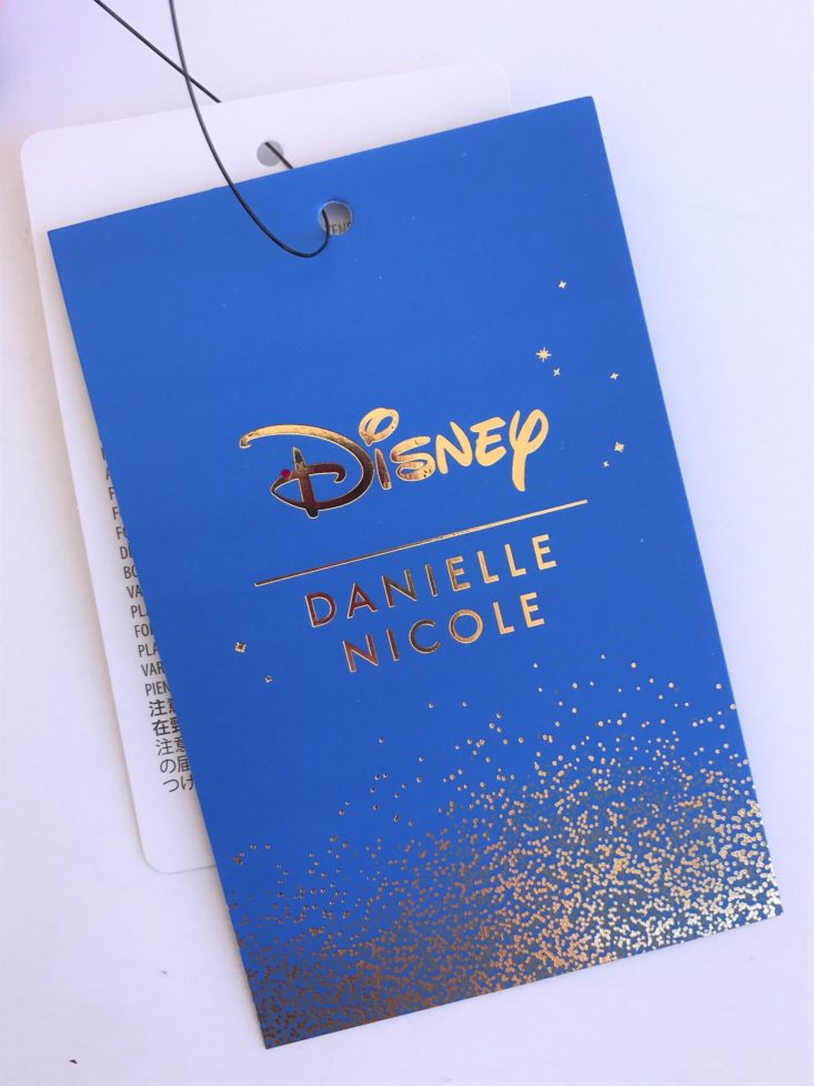 The Mouse Merch Box March 2019 - Danielle Nicole Handbags Daisy Cosmetic Bag Tag Front