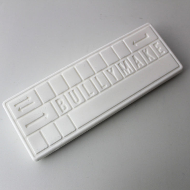 Bullymake Box April 2019 - Bullymake Nylon Keyboard Toy