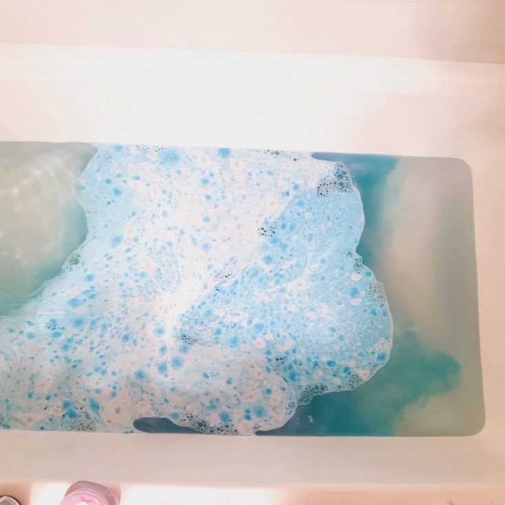Lavish Bath Box March 2019 - Cait + Co You’re The Bomb Confetti Pop Melt