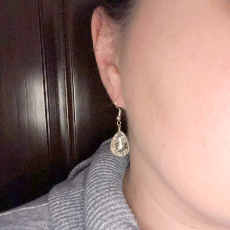 Unboxing The Bizarre Chic Boutique Box Review April 2019 - Dandelion Teardrop Earrings On Side