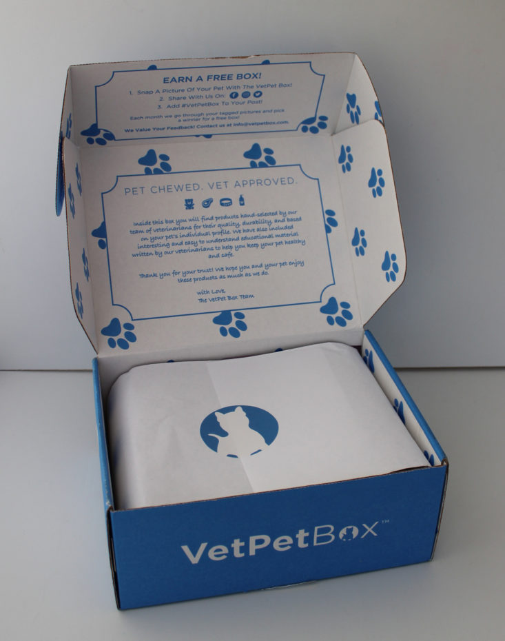 Vet Pet Box Dog Review April 2019 - Box Inside Front