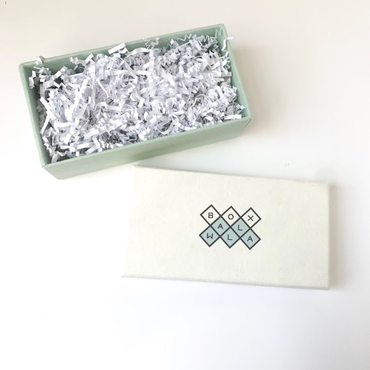 Boxwalla The Perfumer Box Review - Box Open Top